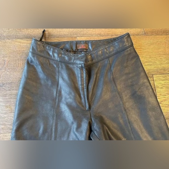 Ladies 0 Danier Black Leather Pants - Picture 5 of 10